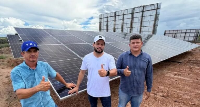 Últimas Notícias 5 Edevaldo Neves garante placas solares para associação em Vilhena