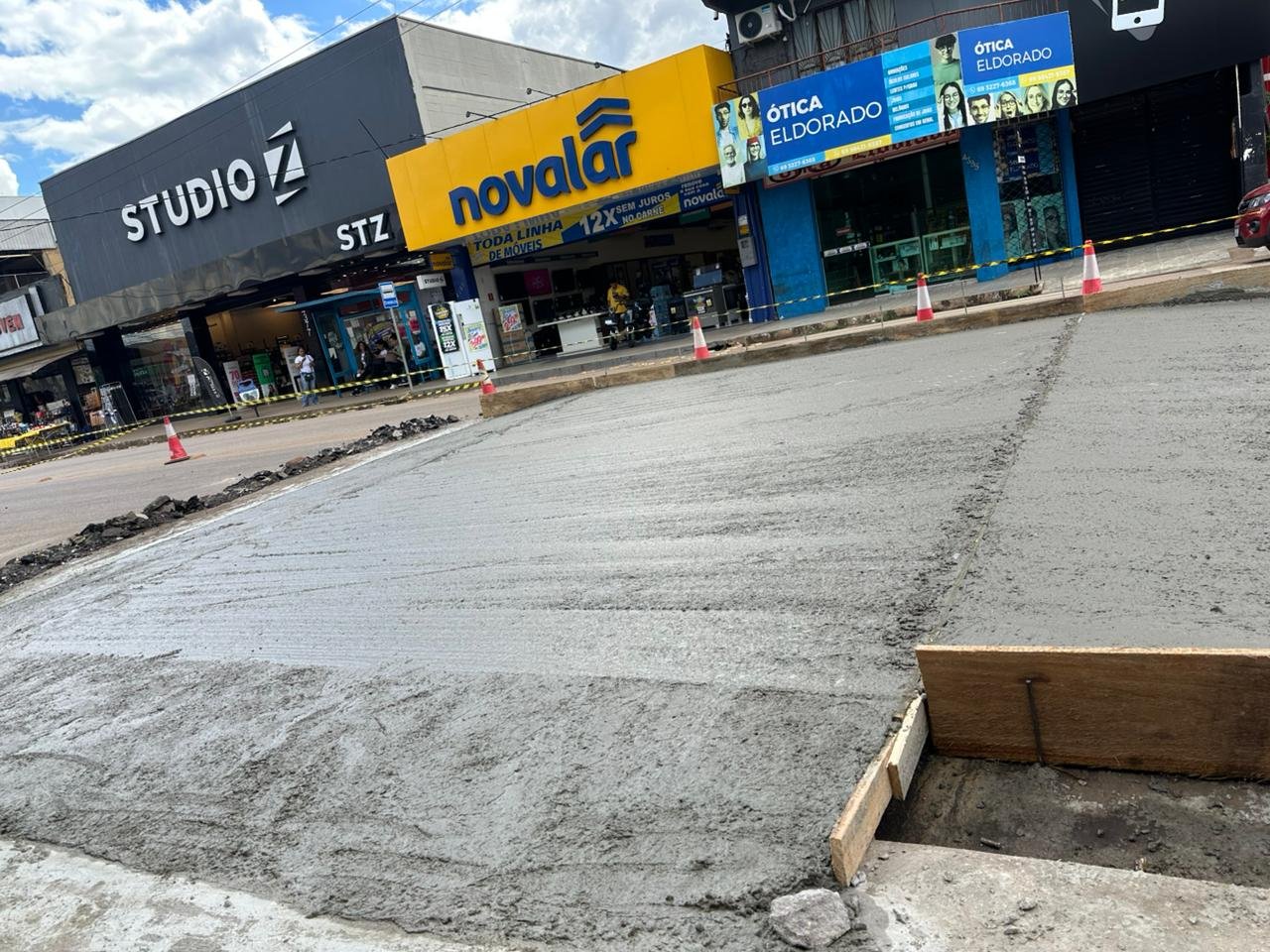 Faixa elevada é construída na Avenida Jatuarana a pedido do vereador Edimilson Dourado