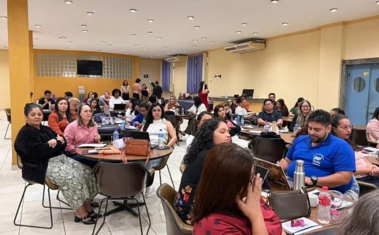 Formação sobre avaliação e aprendizagem reúne profissionais da Educação Integral e fortalece práticas pedagógicas