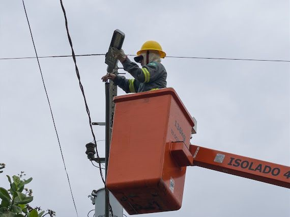 Bairro Nacional recebe reforço contínuo na iluminação