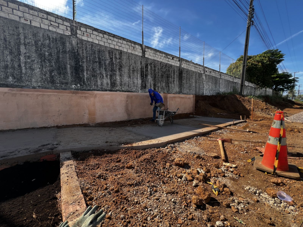 Obras do terceiro jardim de chuva entram em execução e ampliam ações de drenagem e paisagismo 2 Obras do terceiro jardim de chuva entram em execução e ampliam ações de drenagem e paisagismo