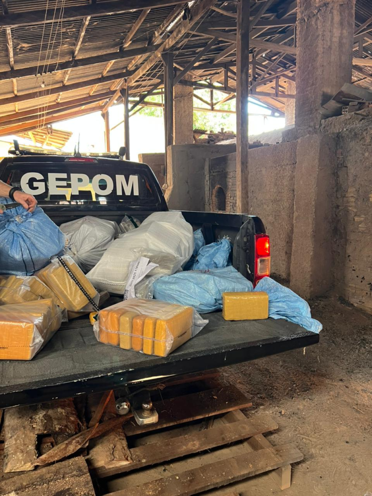 Polícia Federal incinera quase uma tonelada de drogas em Guajará-Mirim