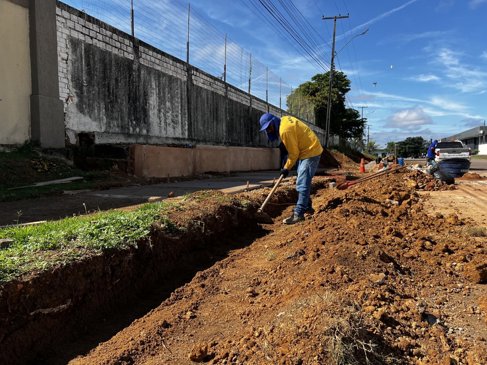 Obras do terceiro jardim de chuva entram em execução e ampliam ações de drenagem e paisagismo 1 Obras do terceiro jardim de chuva entram em execução e ampliam ações de drenagem e paisagismo