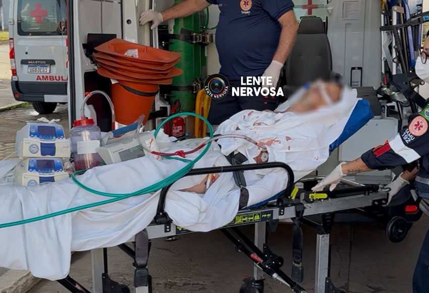 GRAVÍSSIMO – Motoboy é socorrido às pressas após ter peito atravessado por bala na zona leste de Porto Velho