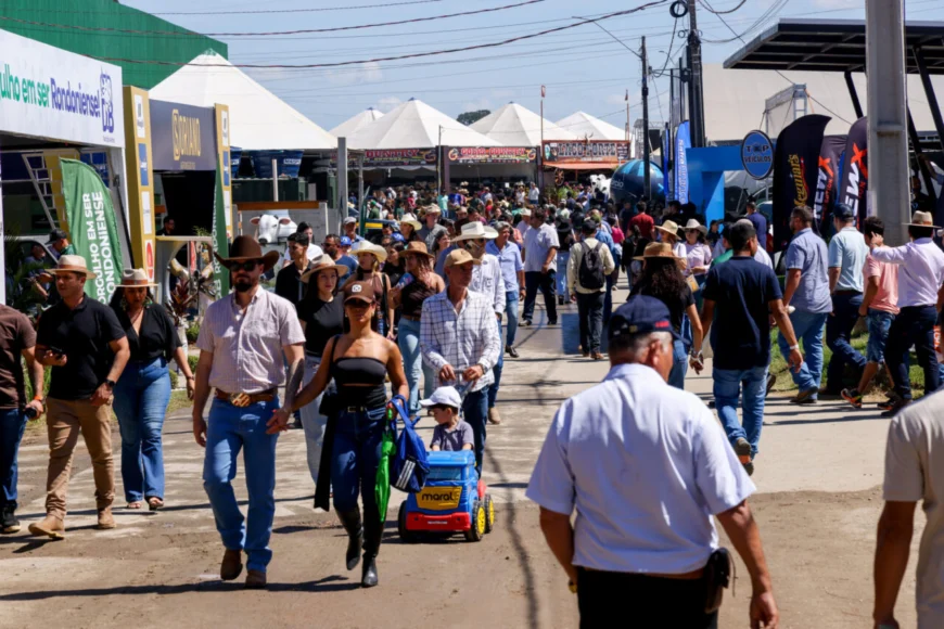 NEGÓCIOS: 13ª Rondônia Rural Show Internacional aquece economia e atrai mais de 400 mil visitantes 3 NEGÓCIOS: 13ª Rondônia Rural Show Internacional aquece economia e atrai mais de 400 mil visitantes