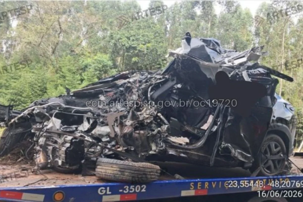 Mulher é achada degolada horas após marido morrer em batida de carro