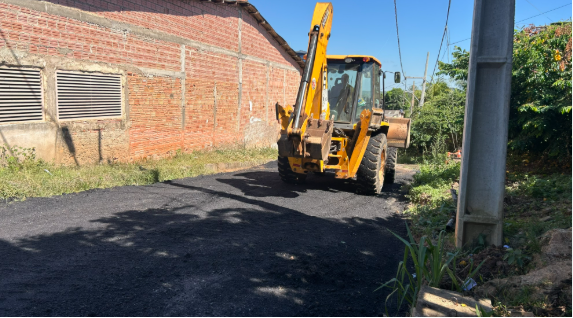 Operação tapa buraco mobiliza dez equipes simultaneamente em um único dia de trabalho