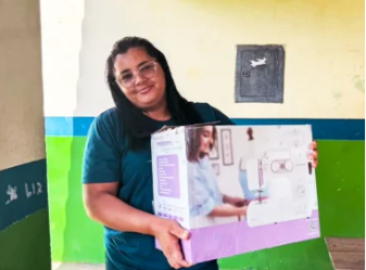 Governo de RO entrega kits profissionais e certificados do Programa Vencer a 124 concluintes 2 Governo de RO entrega kits profissionais e certificados do Programa Vencer a 124 concluintes