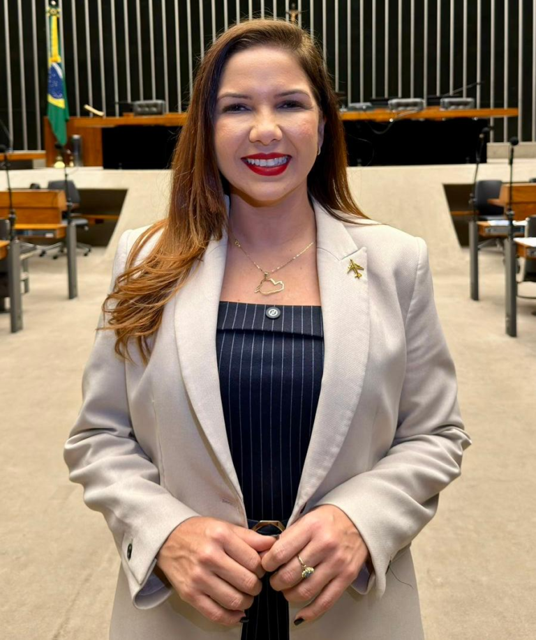 Cristiane Lopes cobra regularização de gratificação retirada de servidores federais de Rondônia