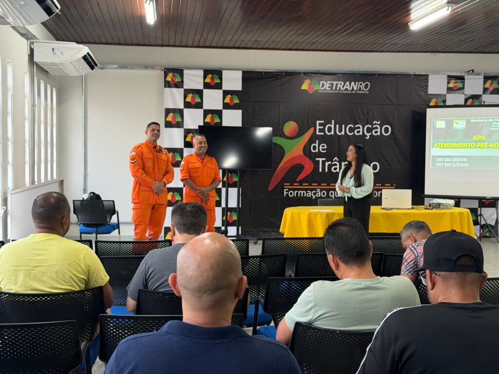 Motoristas do Detran-RO participam de capacitação sobre primeiros socorros e combate a incêndio