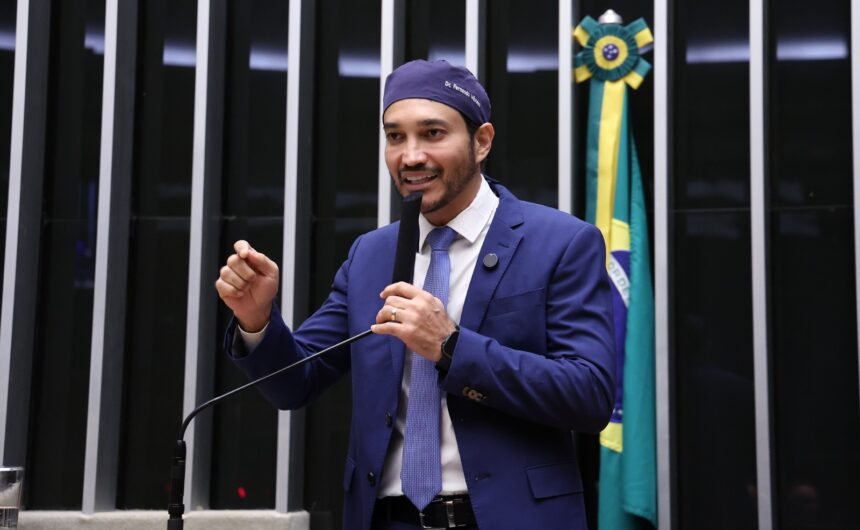 Na tribuna da Câmara, Dr. Fernando Máximo enaltece o desempenho do Tribunal de Justiça RO 1 Na tribuna da Câmara, Dr. Fernando Máximo enaltece o desempenho do Tribunal de Justiça RO