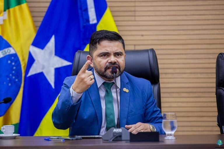 Jesuíno Boabaid sobe o tom contra Rodrigo Camargo: “Não fez nem metade do que fiz pelos militares” – VÍDEO