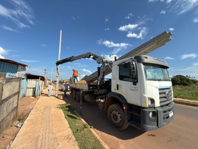 Rua Capão da Canoa recebe rede de iluminação pública pela primeira vez