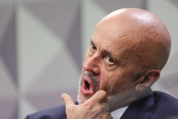 Firma sancionada nos EUA recebeu R$ 514 milhões da rede de lavagem do Careca do INSS