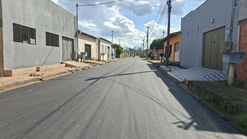 Obras de recapeamento avançam no Cristal da Calama 1 Obras de recapeamento avançam no Cristal da Calama
