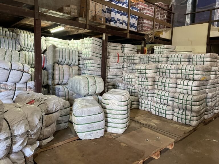 Parceria transforma mercadorias apreendidas em apoio às famílias atingidas pelas inundações