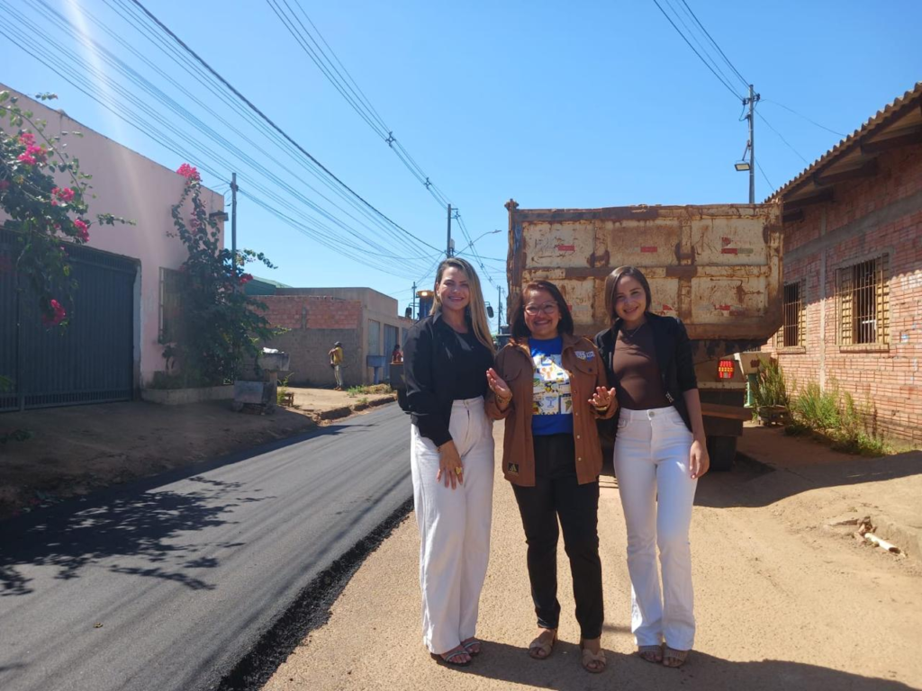 Após pedido do vereador Edimilson Dourado, Prefeitura inicia recapeamento de 19 ruas no Cristal da Calama 5 Após pedido do vereador Edimilson Dourado, Prefeitura inicia recapeamento de 19 ruas no Cristal da Calama