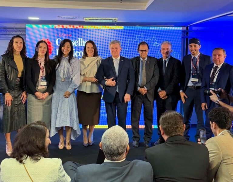 Deputado Fernando Máximo participa de fórum da CGADB com lideranças religiosas e políticas de todo o país