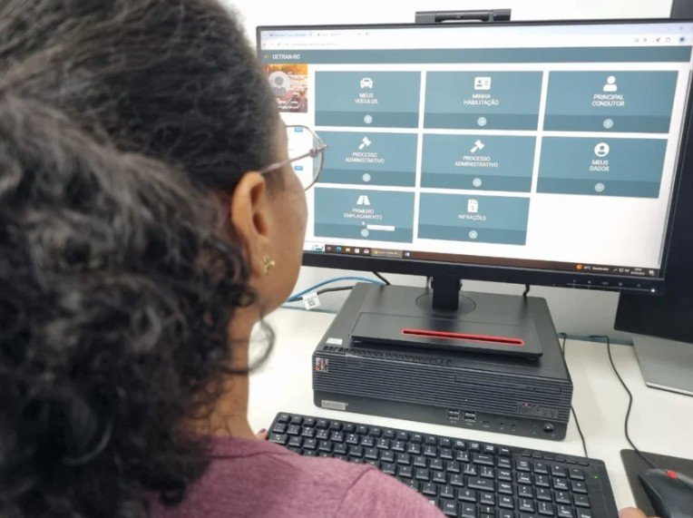 Emplacamento digital permite registrar veículo novo sem sair de casa em Rondônia 1 Emplacamento digital permite registrar veículo novo sem sair de casa em Rondônia