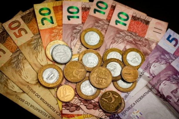Candidatos de MG declaram F-250 de R$ 110 milhões e HB20 de R$ 54 milhões