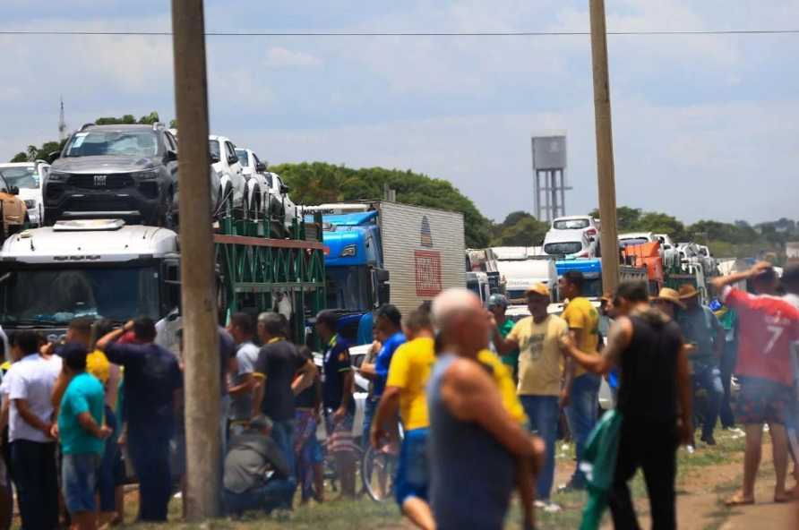MP do Frete: Lula veta anistia a caminhoneiros que bloquearam rodovias 3 MP do Frete: Lula veta anistia a caminhoneiros que bloquearam rodovias