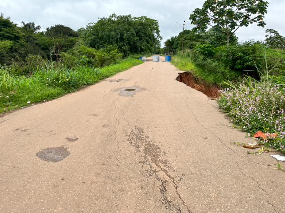 Prefeitura interdita trecho do Canal Santa Bárbara para recuperação de bueiro e contenção de erosão 2 Prefeitura interdita trecho do Canal Santa Bárbara para recuperação de bueiro e contenção de erosão