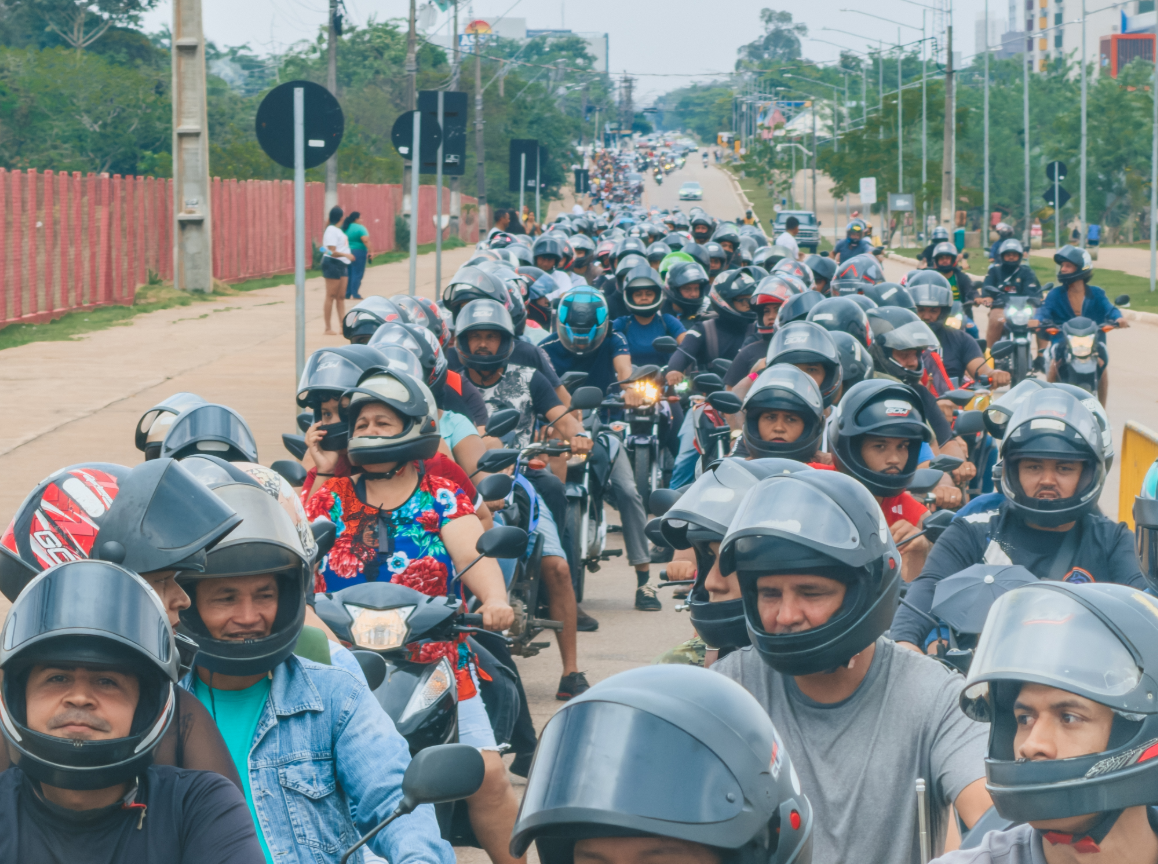 600 capacetes foram entregues na semana nacional de trânsito 1 600 capacetes foram entregues na semana nacional de trânsito