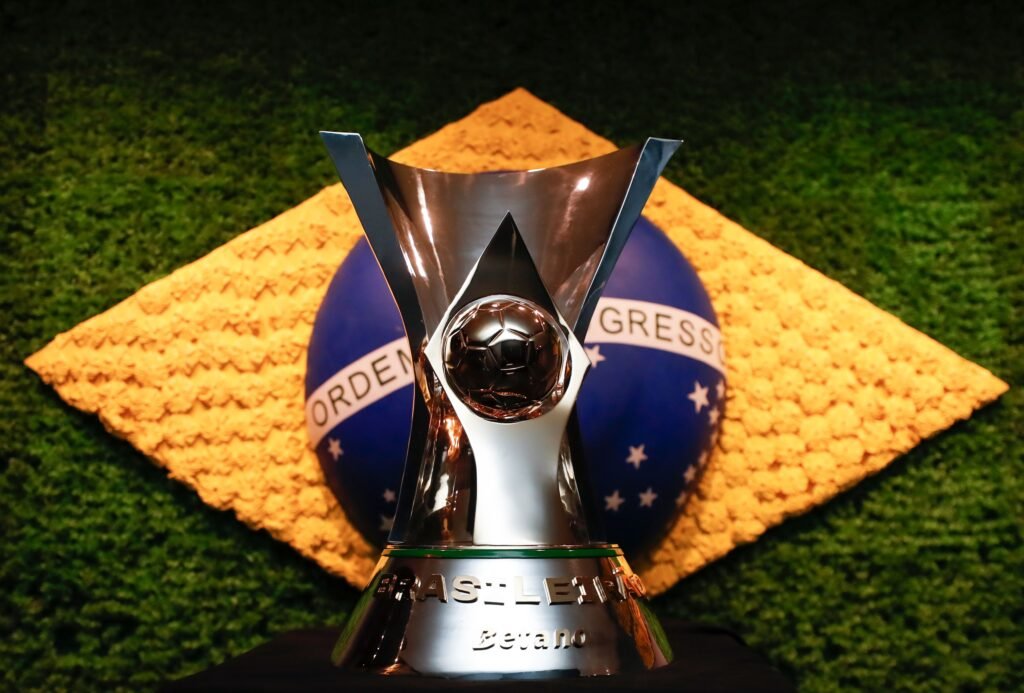 Clubes brasileiros ameaçam paralisar Brasileirão após fim das bets 2 Clubes brasileiros ameaçam paralisar Brasileirão após fim das bets