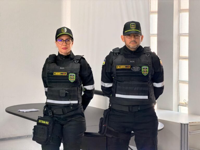 Uniforme padronizado é entregue oficialmente e estabelece nova identidade visual aos agentes de trânsito do Detran-RO