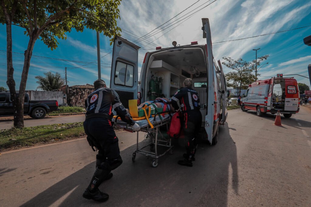 Motocicletas estão envolvidas em 82% dos acidentes de trânsito atendidos pelo Samu em Setembro