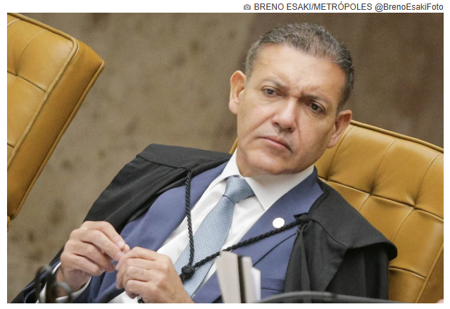 Kassio atende pedido de Flávio e manda tirar canal “Exército do Lula” do ar