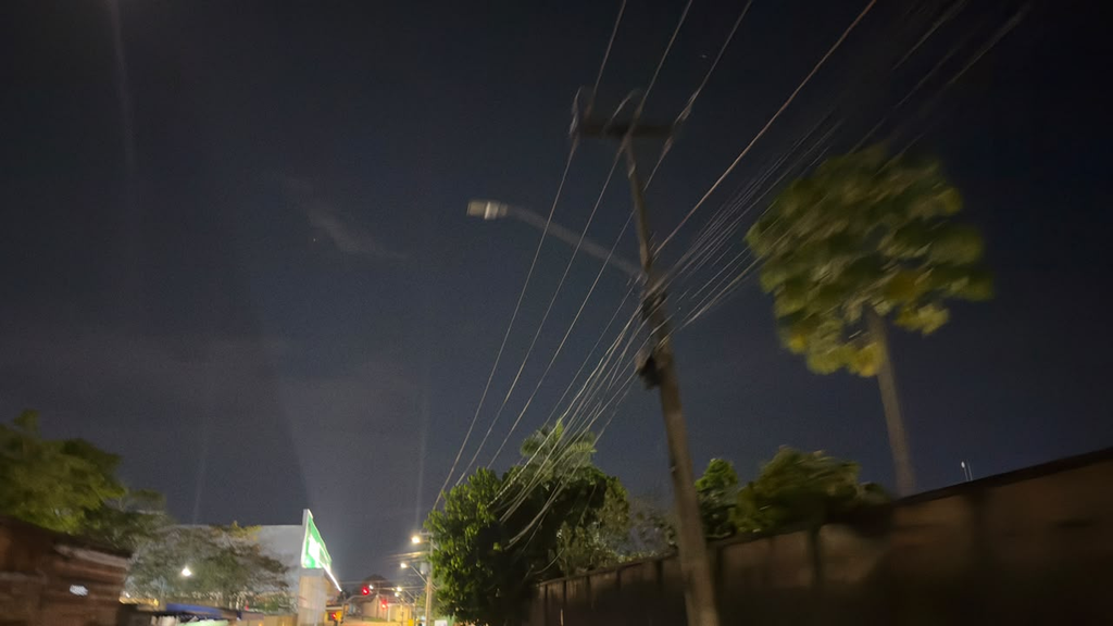 Trecho da Rua João Paulo I tem iluminação revitalizada após pedido do vereador Edimilson Dourado