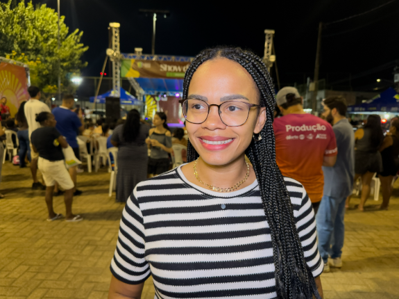 Sarau Brasilidades celebra a MPB com apresentações e microfone aberto neste sábado (17)