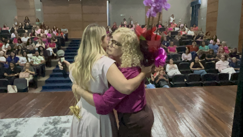 Outubro Rosa reúne servidoras em ação de prevenção e cuidado com a saúde da mulher