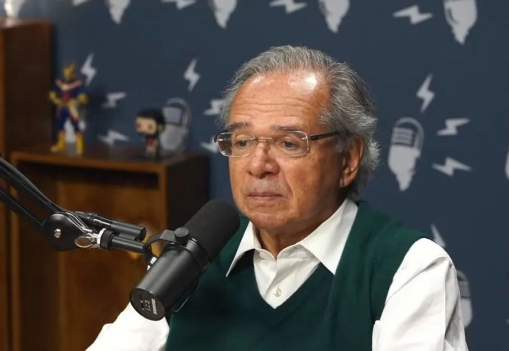 PF investiga Paulo Guedes por crime contra o sistema financeiro
