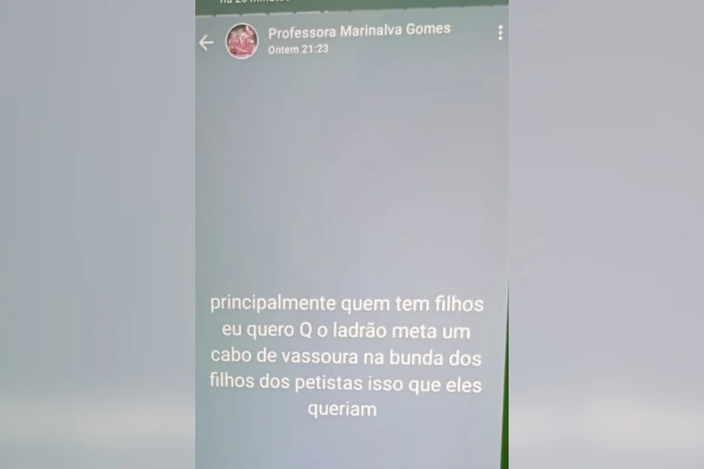 Professora é afastada após desejar que filhos de petistas fossem estuprados