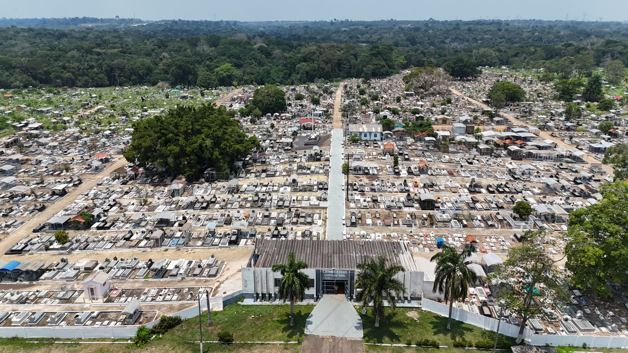 Santo Antônio passa por nova operação de limpeza antes do Dia de Finados