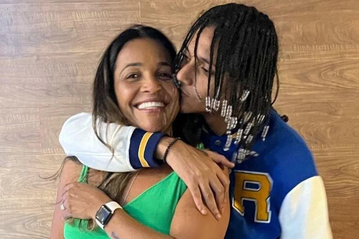Internet do CV: Mãe do rapper Oruam é presa em operação da PF no RJ