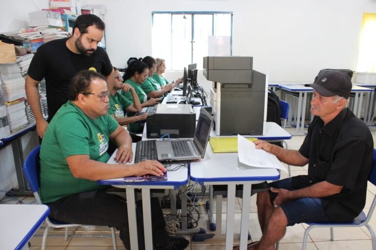 Atendimento itinerante do Cadastro Único chega a localidades do Baixo Madeira